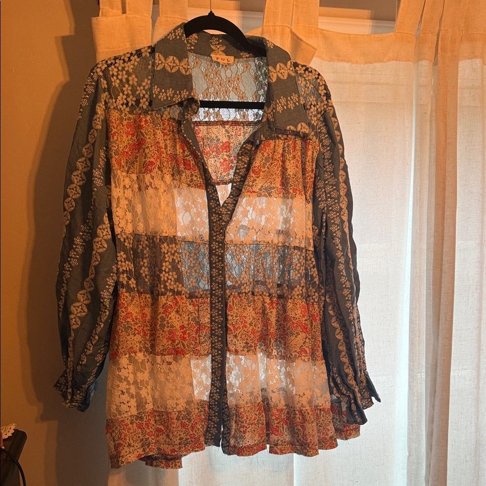 POL Floral Lace Women's Top